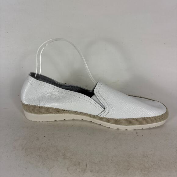 Verbenas Nuria Loafer Women's 10 White Leather Slip On Low Top Casual Round Toe - Picture 3 of 10